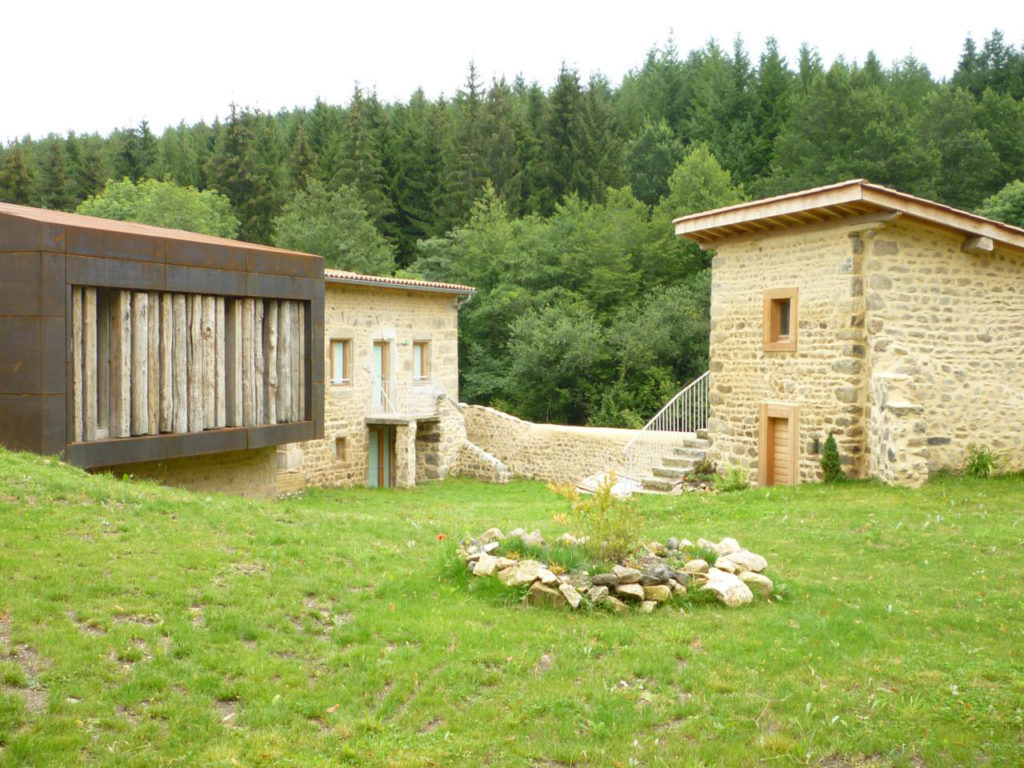 Domaine de la Planche en Auvergne dans le parc du Livradois Forez